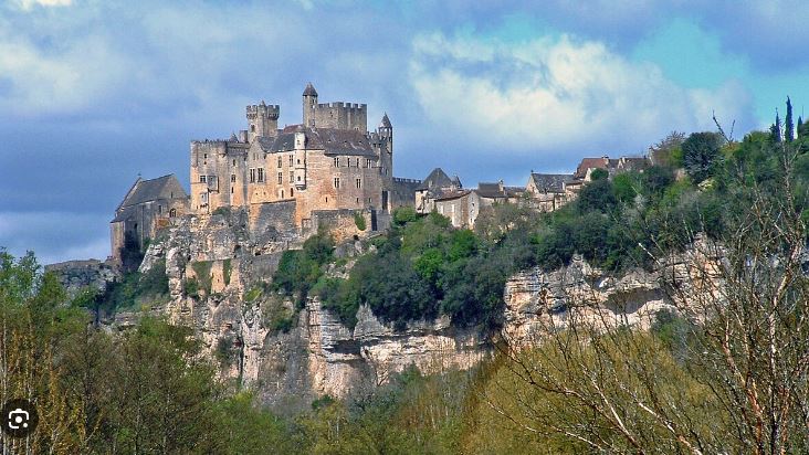 chateau-beynac